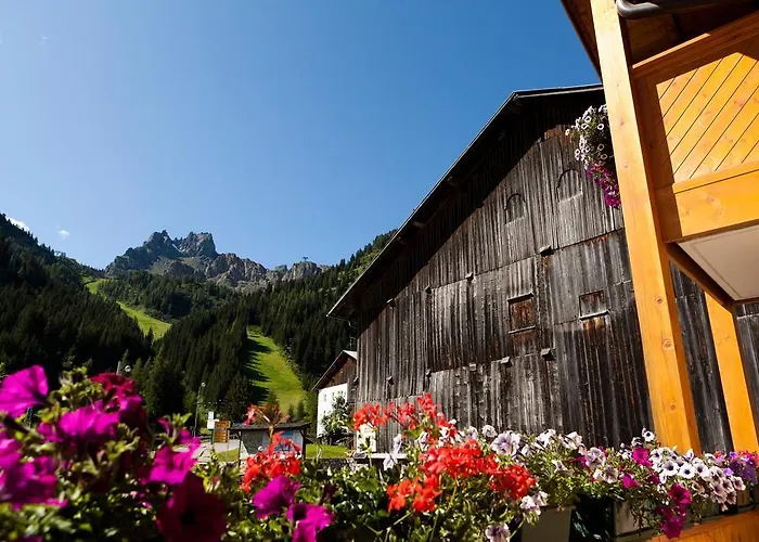 Hotel Garni Laura Arabba