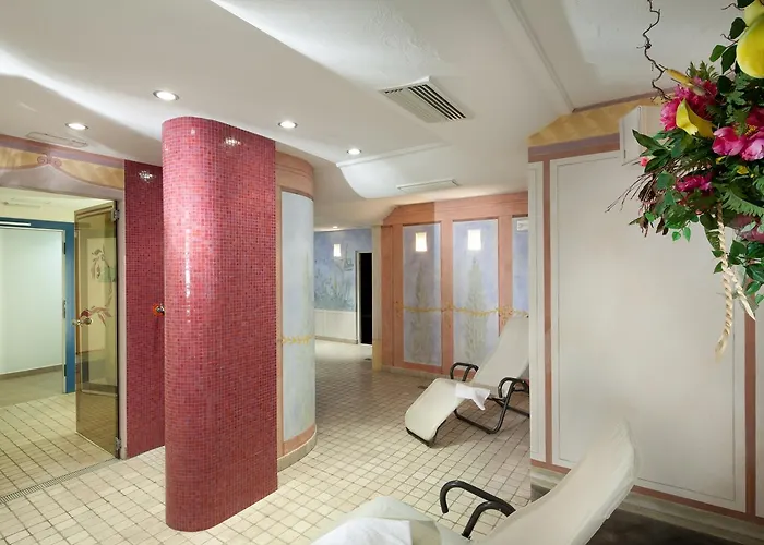 Garni Laura Hotel 3*